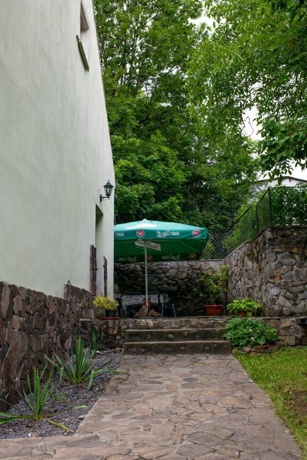 Holiday Home Banska Stiavnica Luaran gambar